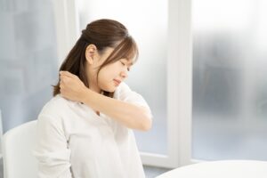 Read more about the article 肩こりとは？　原因と改善方法
